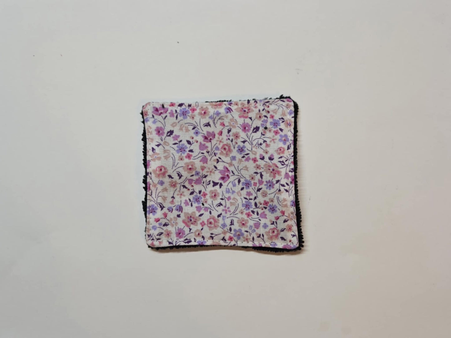 Lingettes démaquillantes - Bajoues à joues