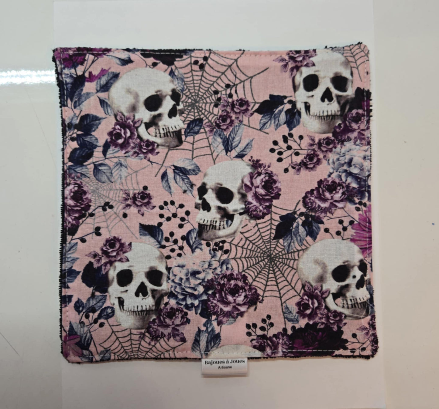 Débarbouillette - crâne et fleurs rose
