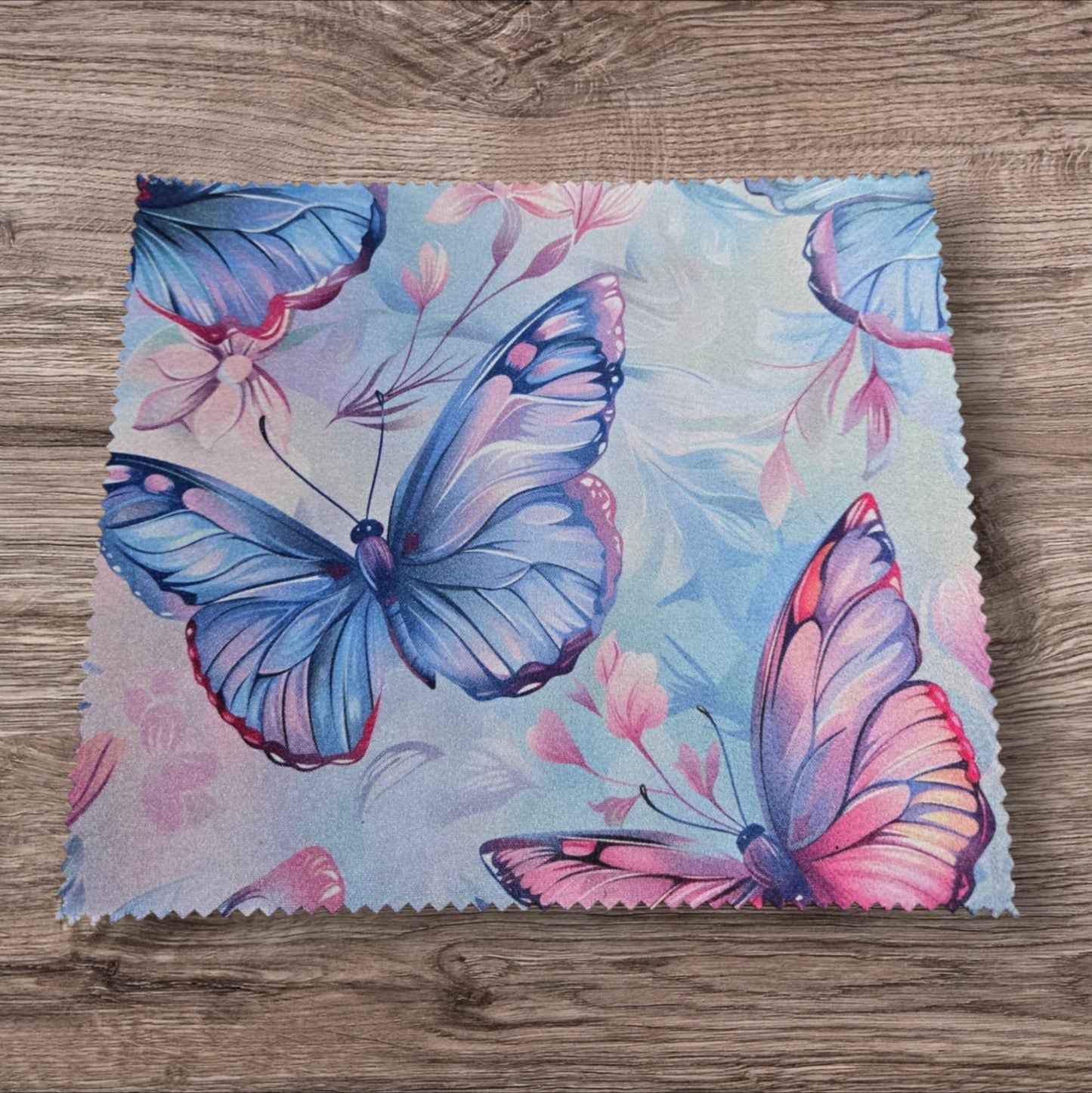 Linge à lunette - papillon