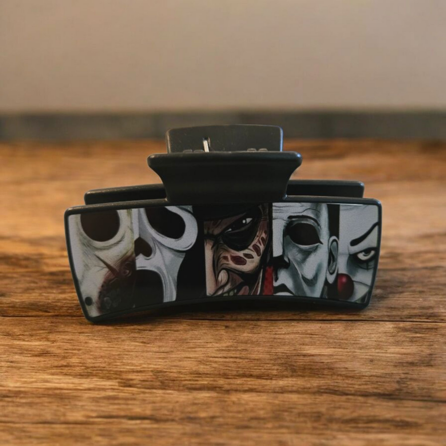 Pince à cheveux- horreur