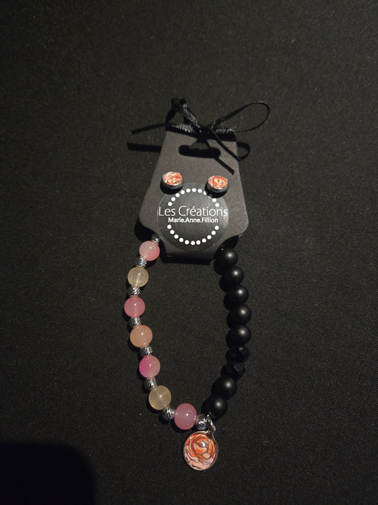 Ensemble boucles d'oreilles et collier avec images de Marie-Anne Fillion