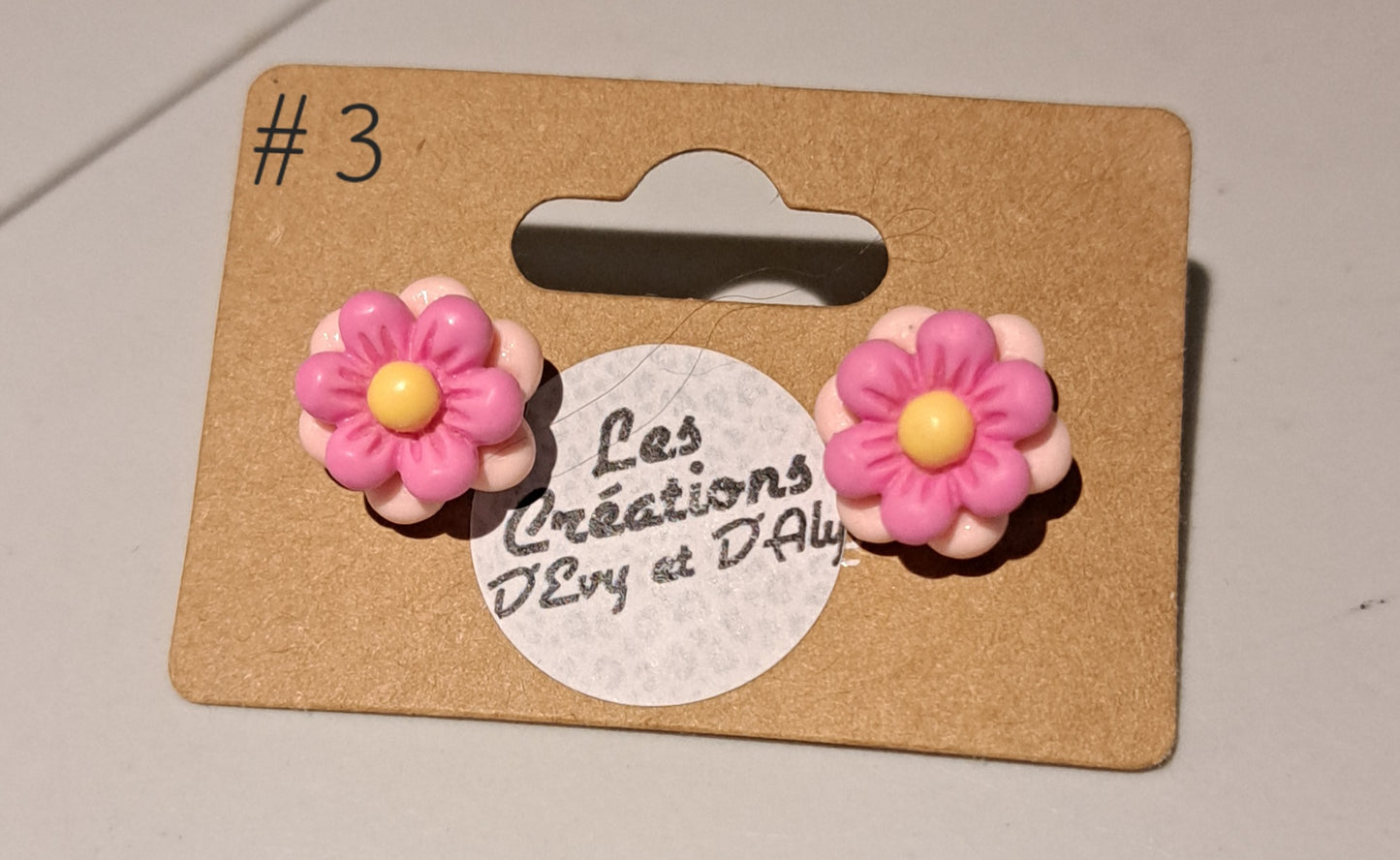 Boucle d'oreille fleur moyen
