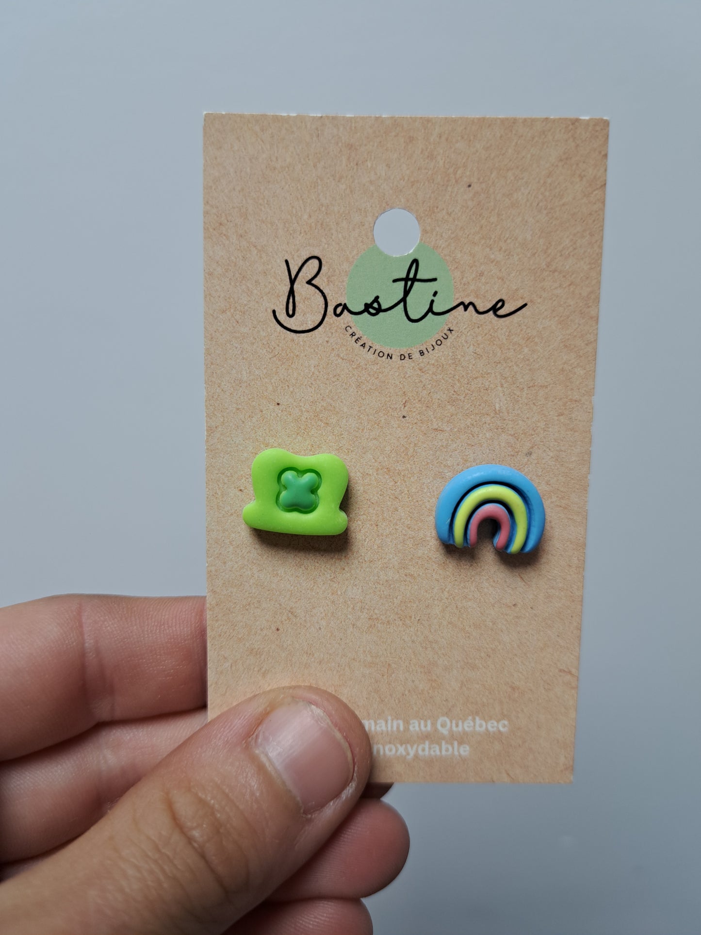 Guimauve lucky - Boucles d'oreilles studs en argile polymère acier inoxydable hypoallergène