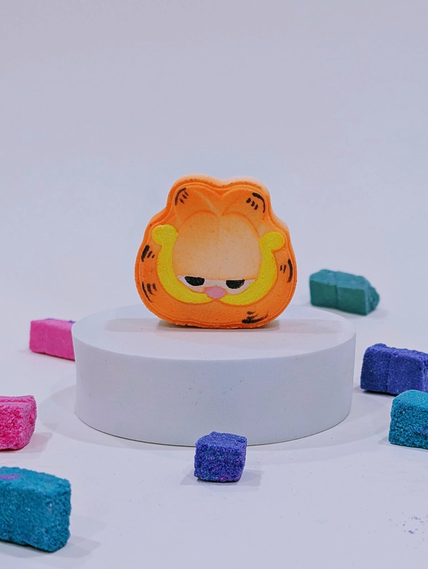 Bombe - Chat orangé