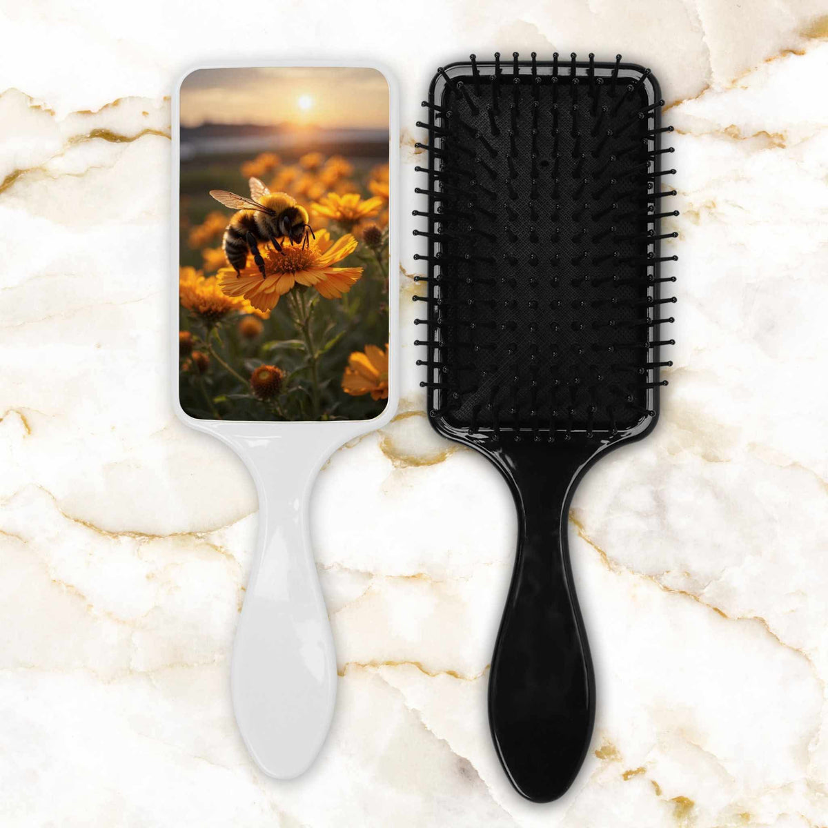 Brosse à cheveux - Abeille dans une fleur