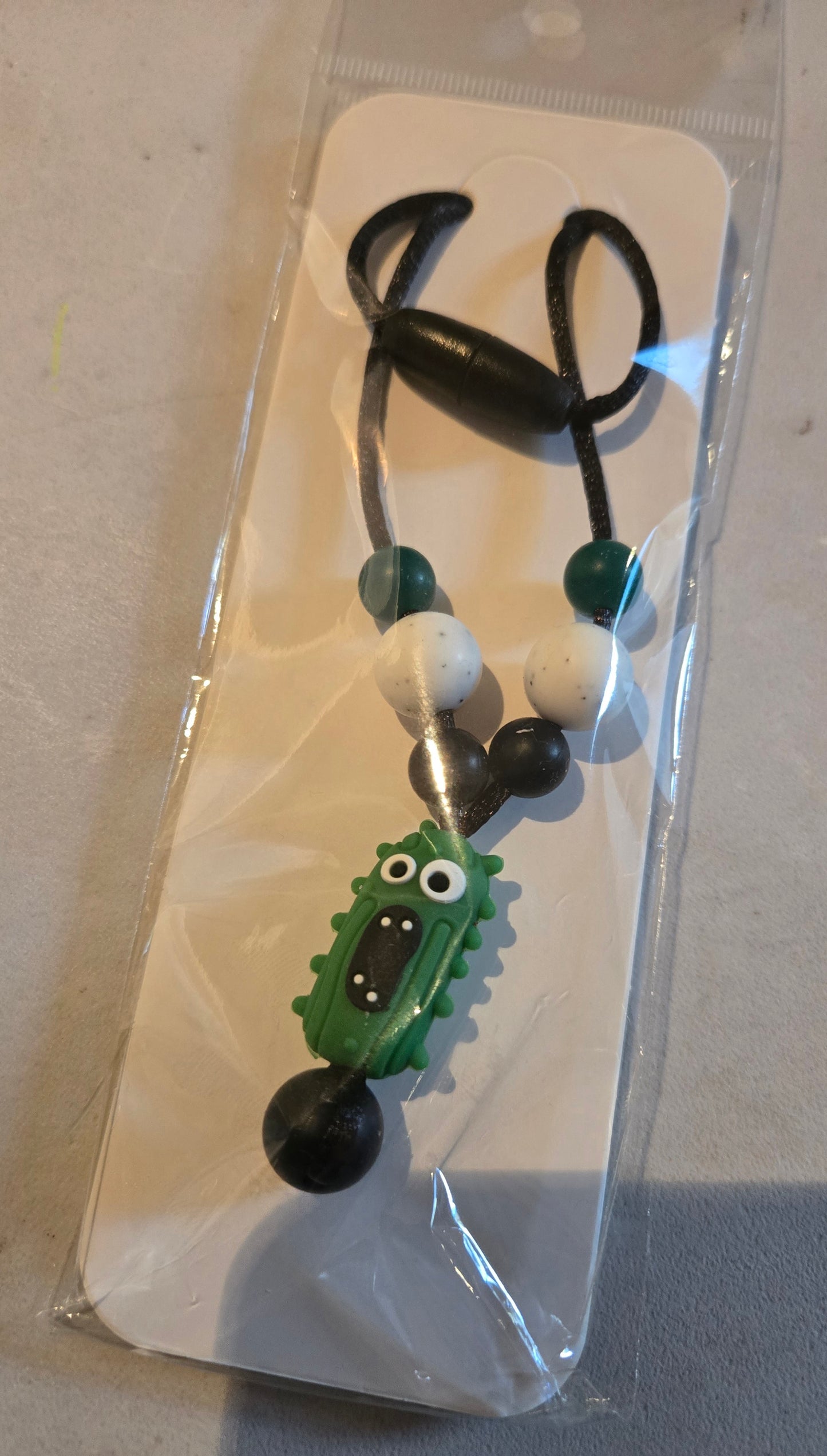 Collier avec perles de silicone