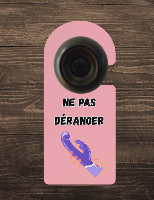 🪝 Accroche-porte personnalisé – Ne pas déranger jouet femme