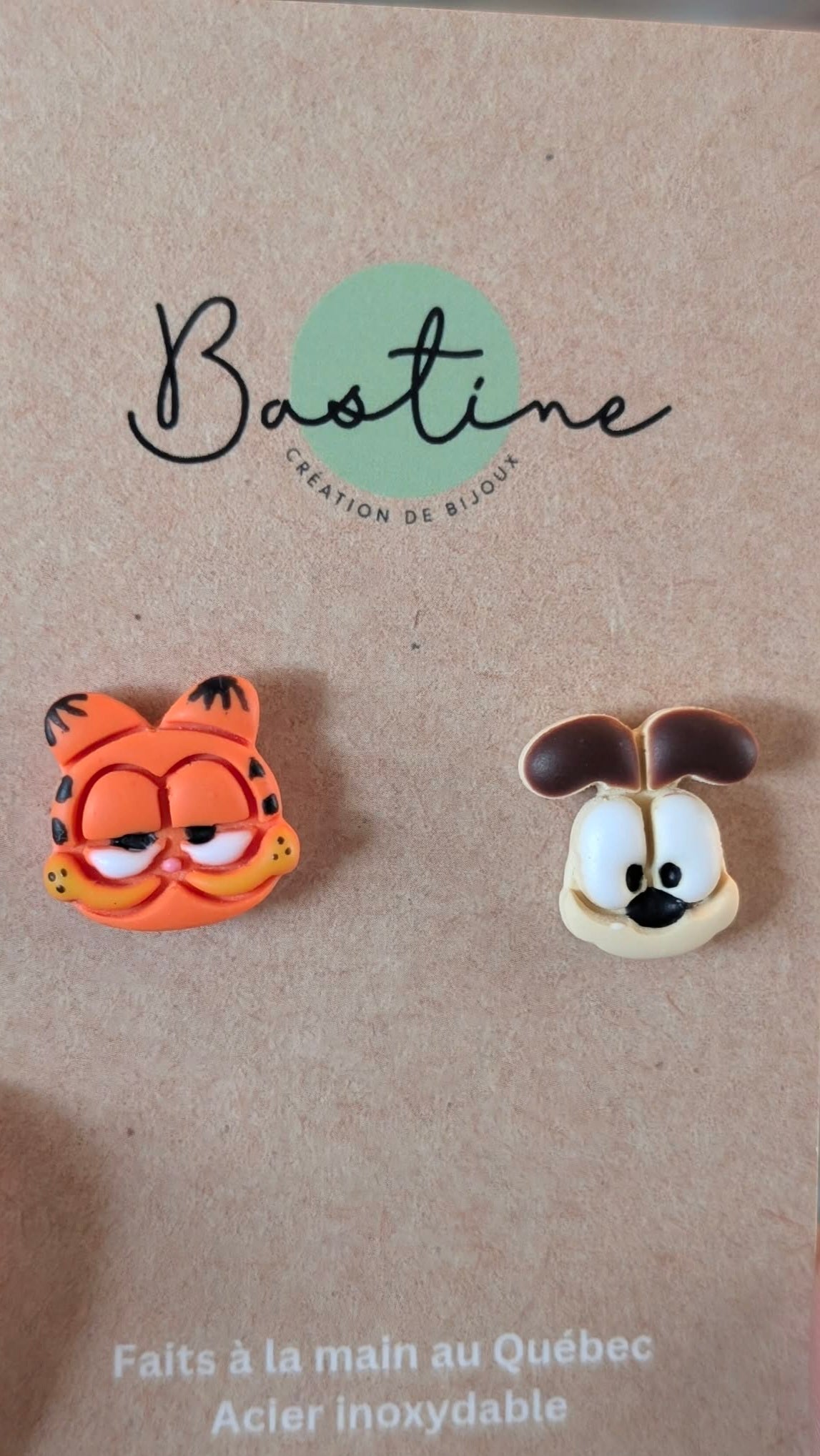 Chat orangé - Boucles d'oreilles studs en argile polymère acier inoxydable hypoallergène