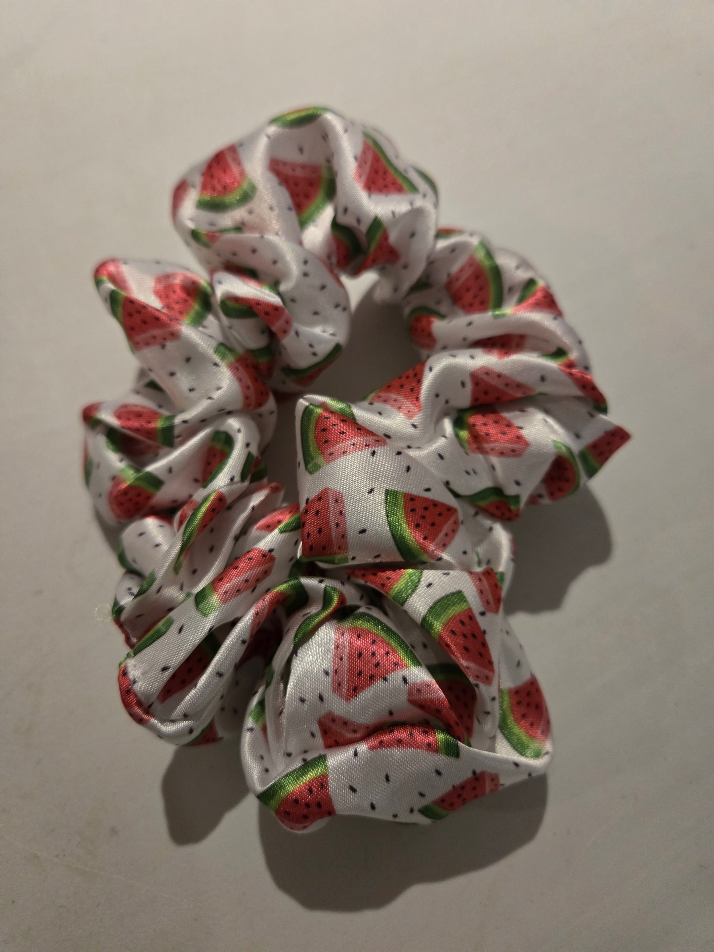 Chouchou en satin (consignation par Camomille)