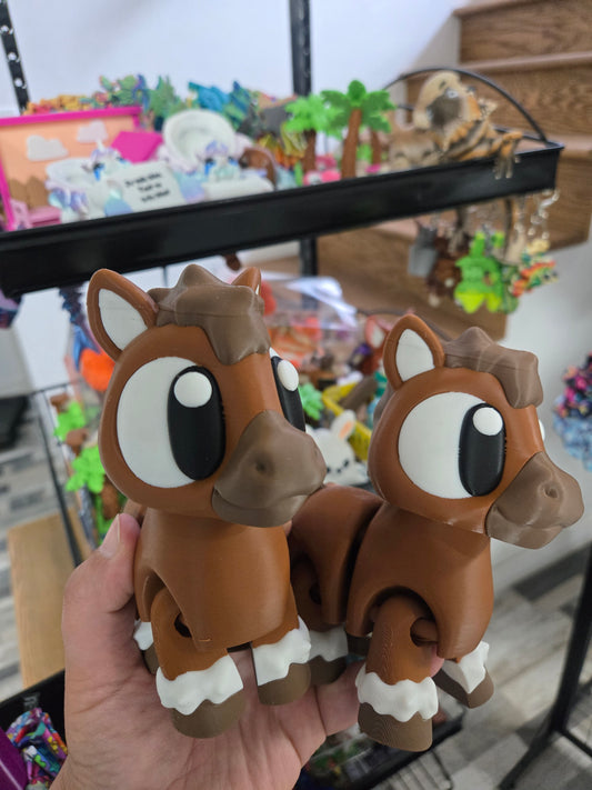 Gros cheval en 3D *petit défault* ligne sur l'oreille