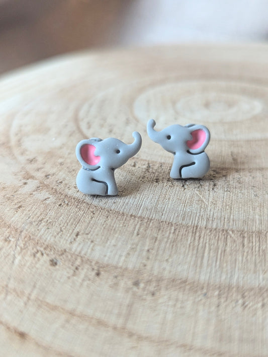 Éléphant - Boucles d'oreilles studs en argile polymère acier inoxydable hypoallergène