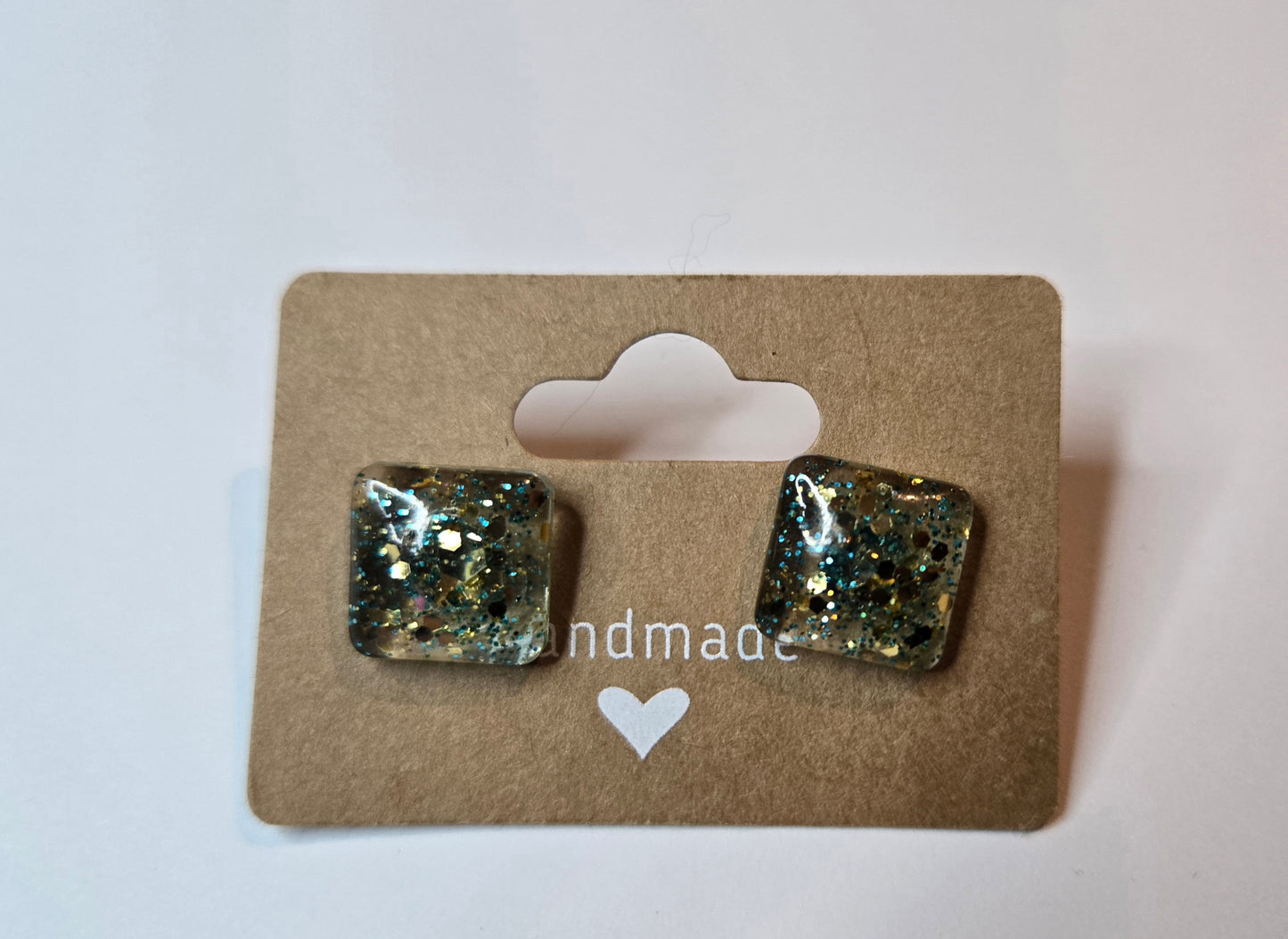 Boucles d'oreilles par Jackie Epoxy