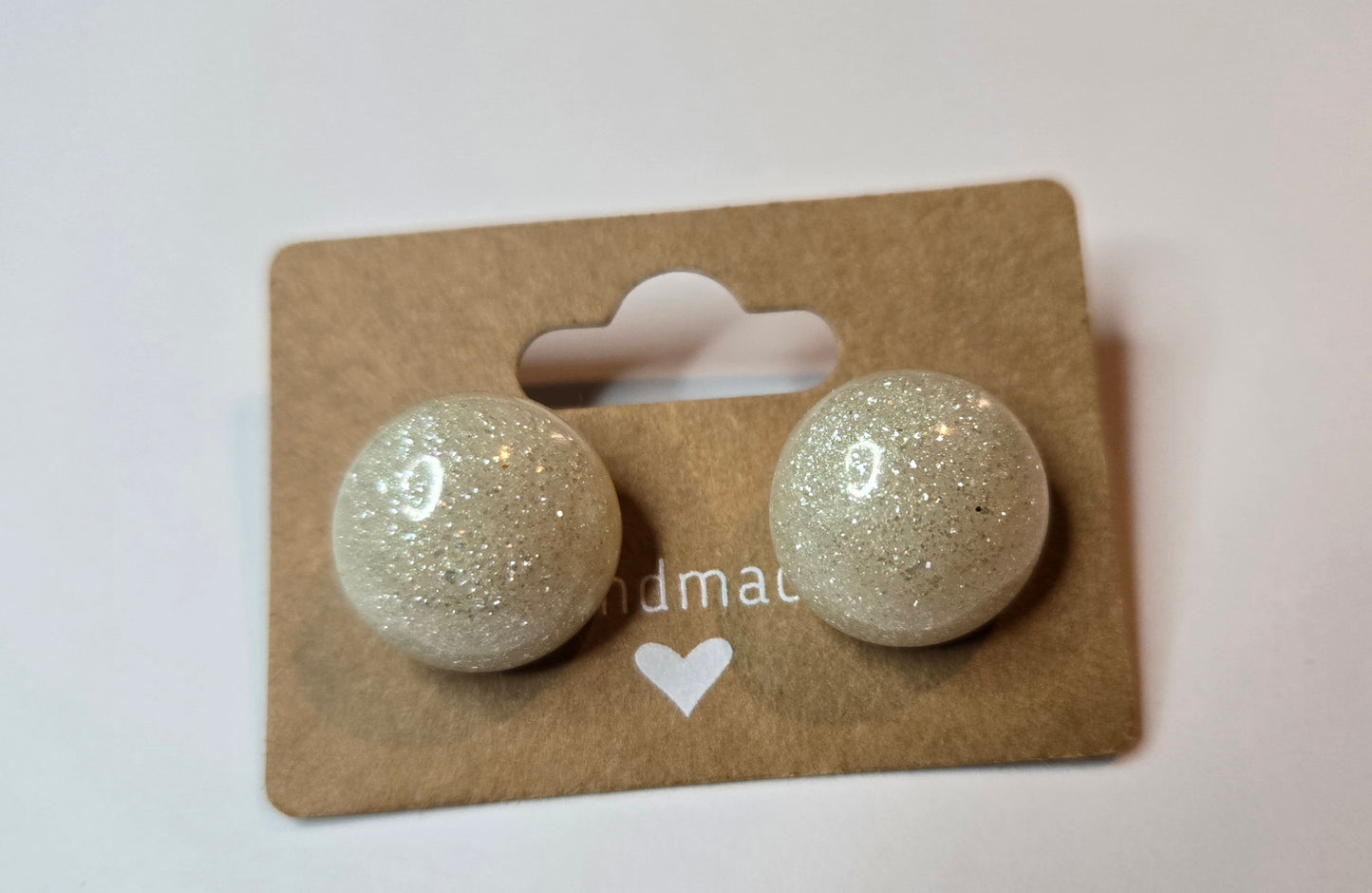 Boucles d'oreilles par Jackie Epoxy
