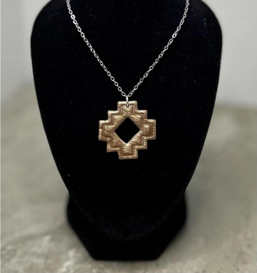 Collier Woody