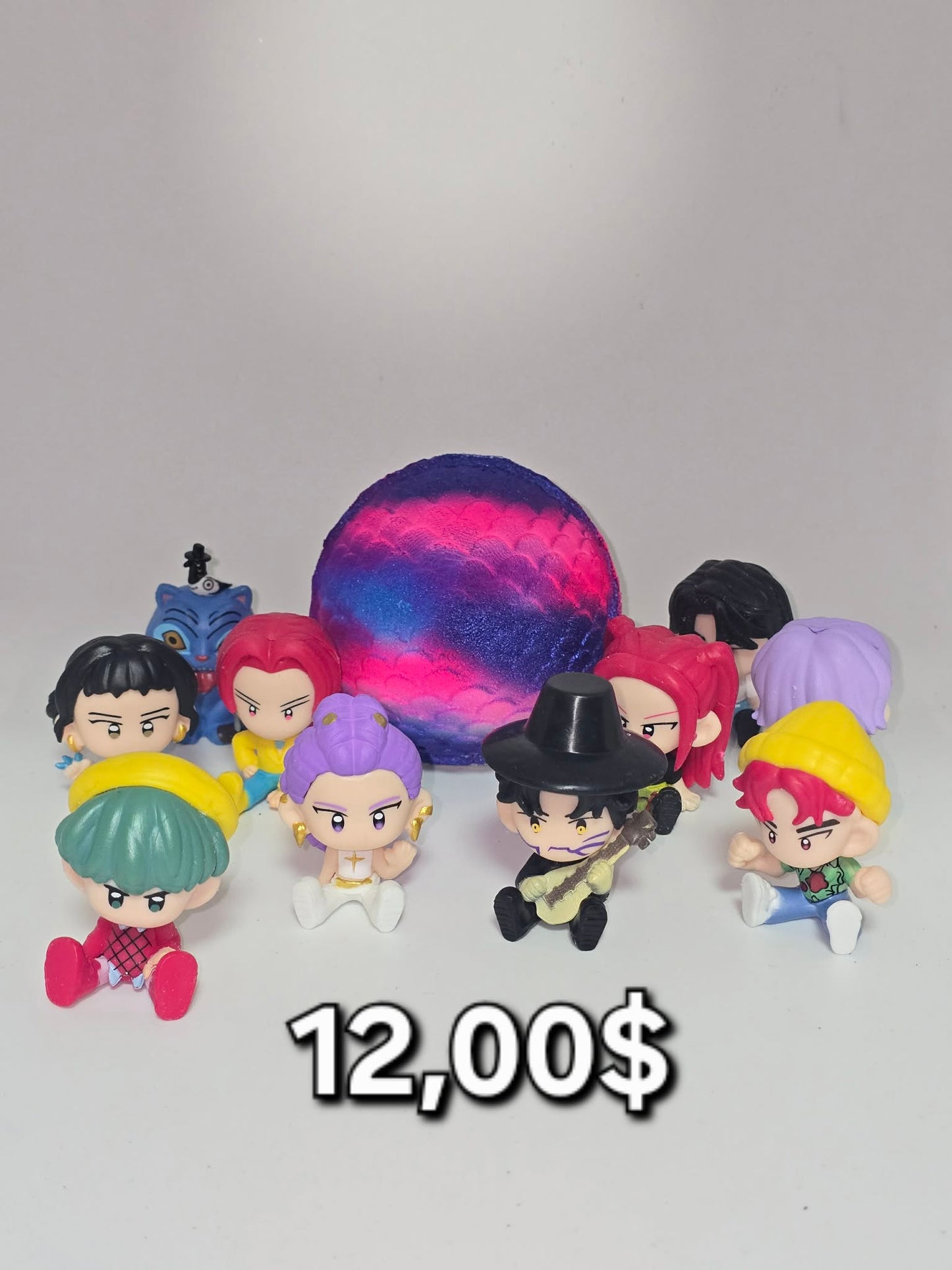 Bombe avec figurine populaire