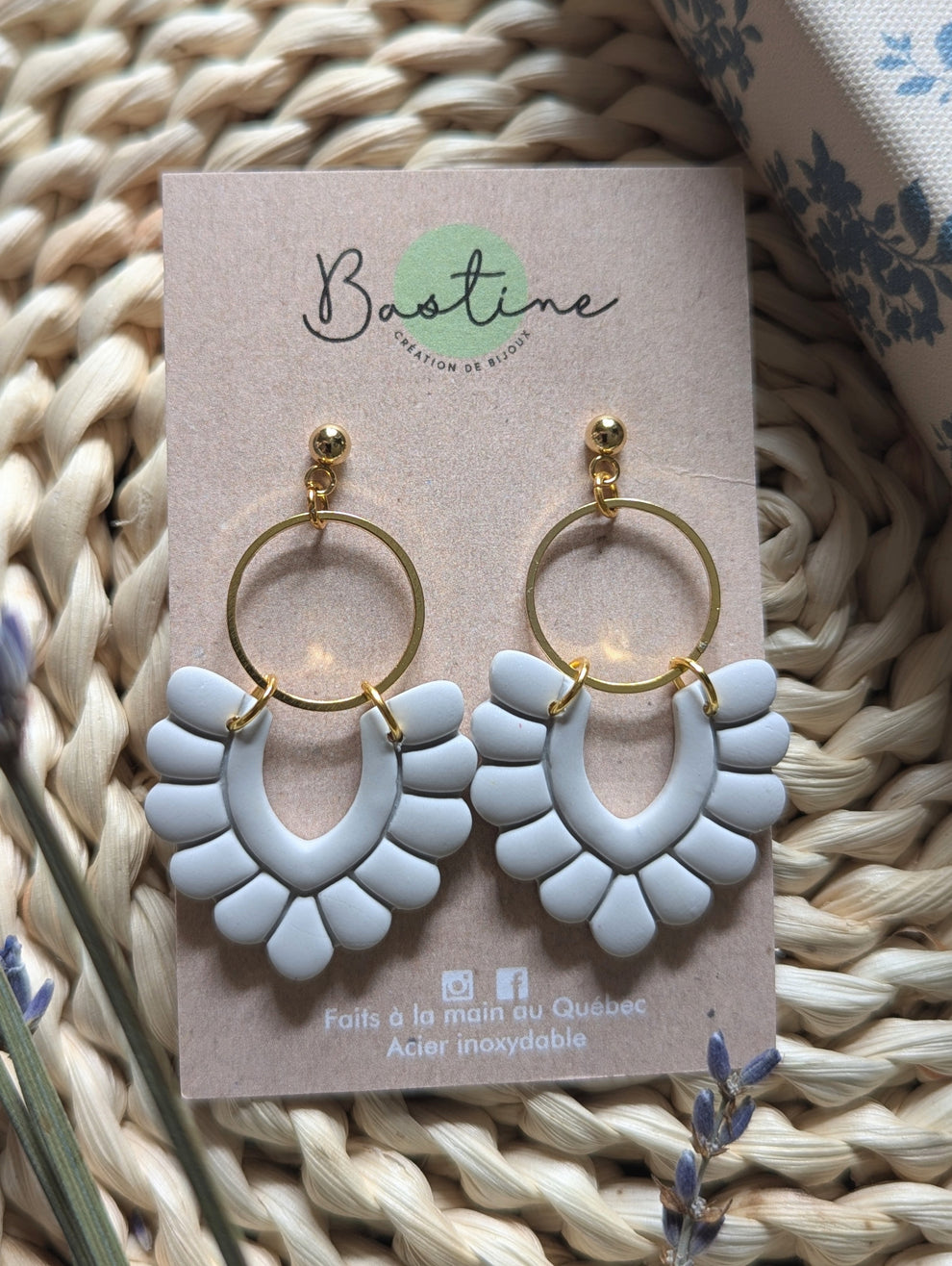 Pénélope (Plusieurs couleurs)- Boucles d'oreilles pendantes argile polymère et acier inoxydable hypoallergène