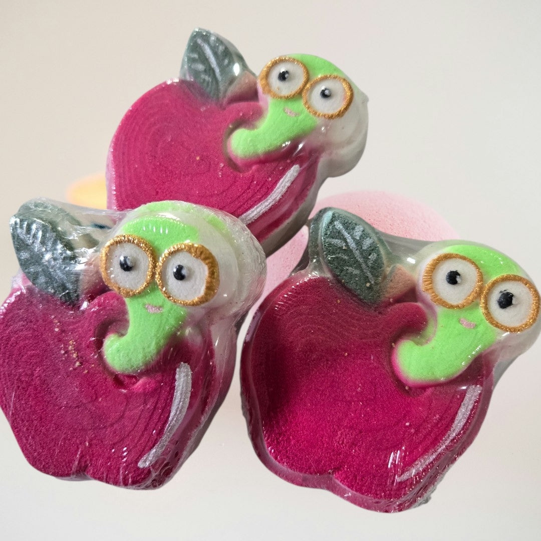 Bombe de bain - Pomme & chenille