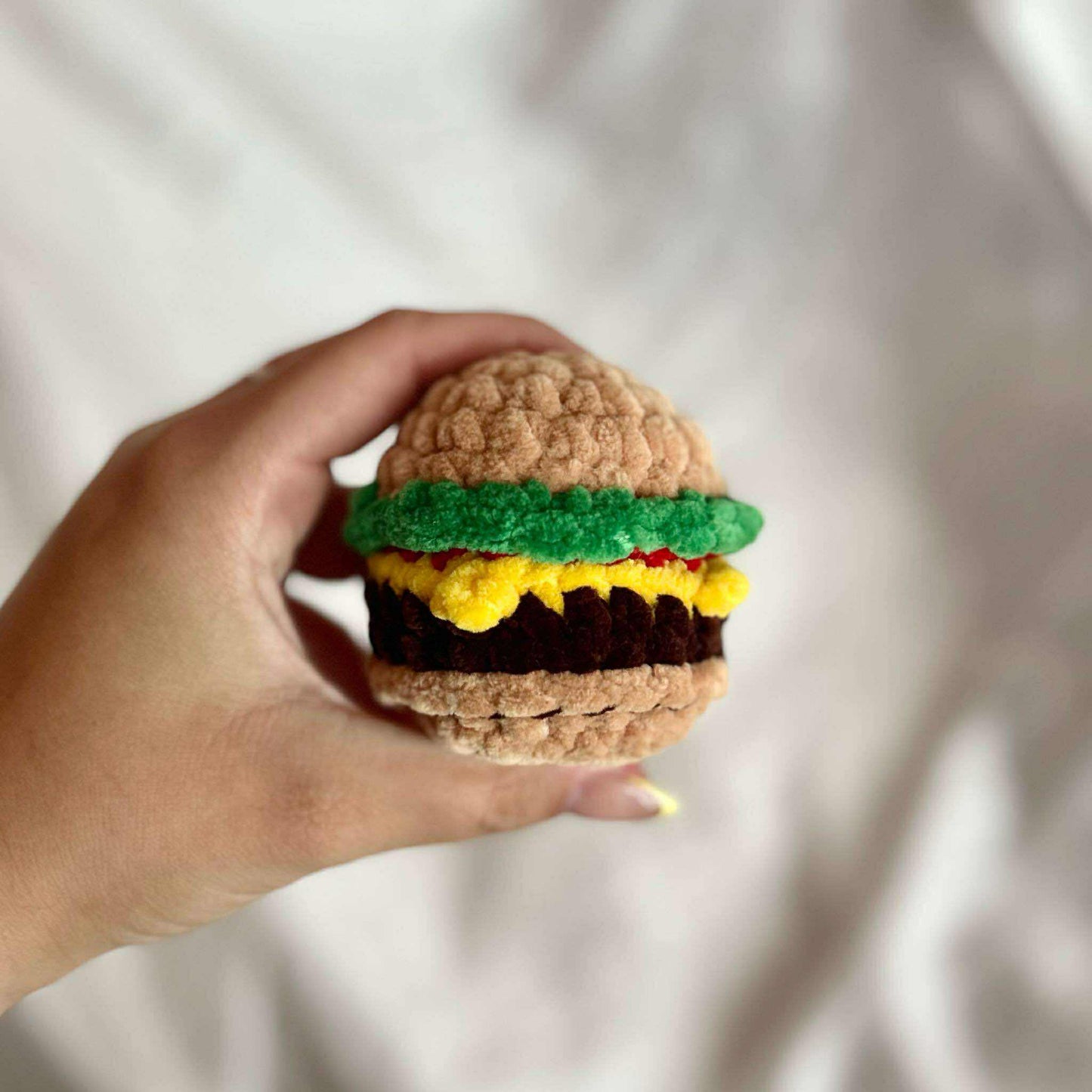 Petit hamburger en tricot