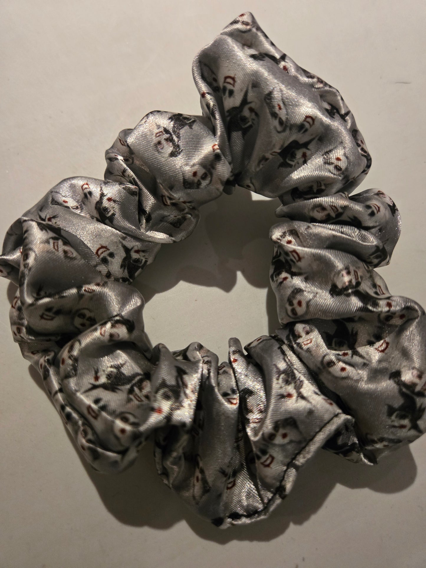 Chouchou en satin (consignation par Camomille)