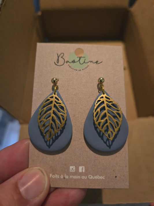 Douces feuilles - Boucles d'oreilles studs en argile polymère acier inoxydable hypoallergène