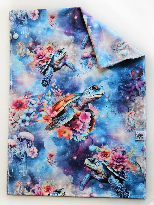 Serviette  - Tortue fond bleu